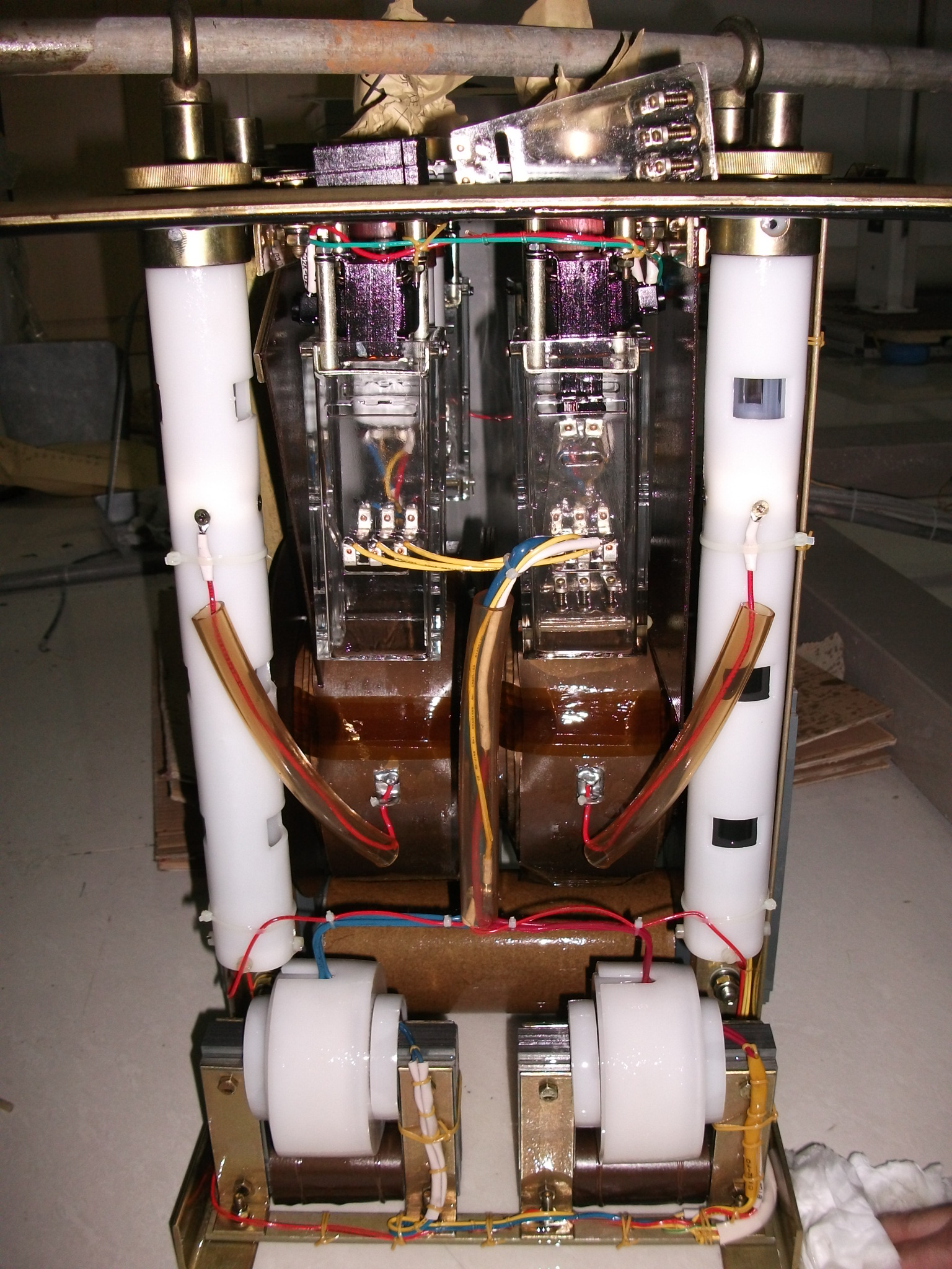 正面特写，能看出哪里的问题吗