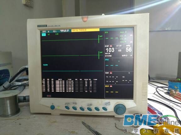 155109f8h841hp8pkng6na.jpg