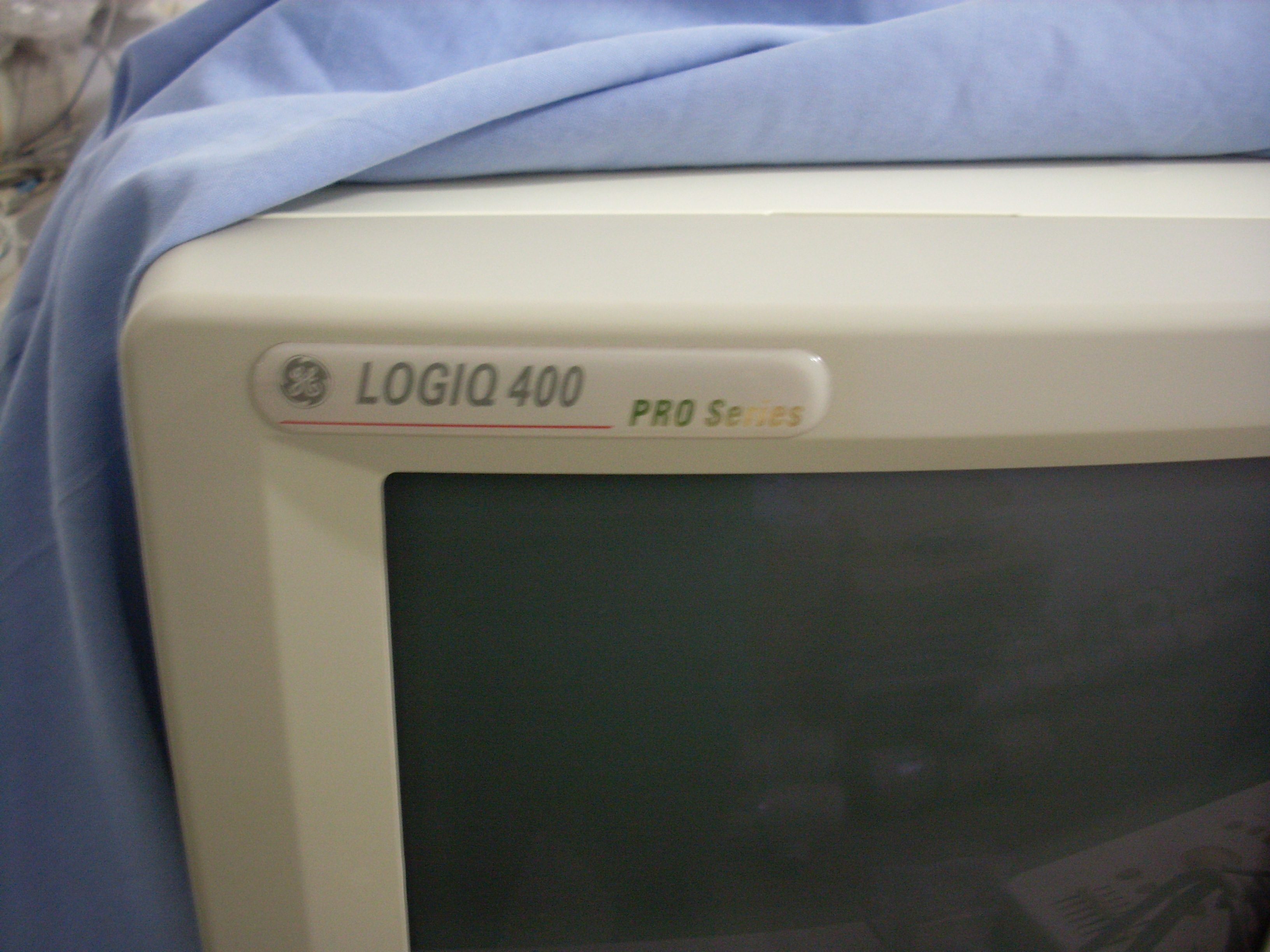 SL383685.JPG